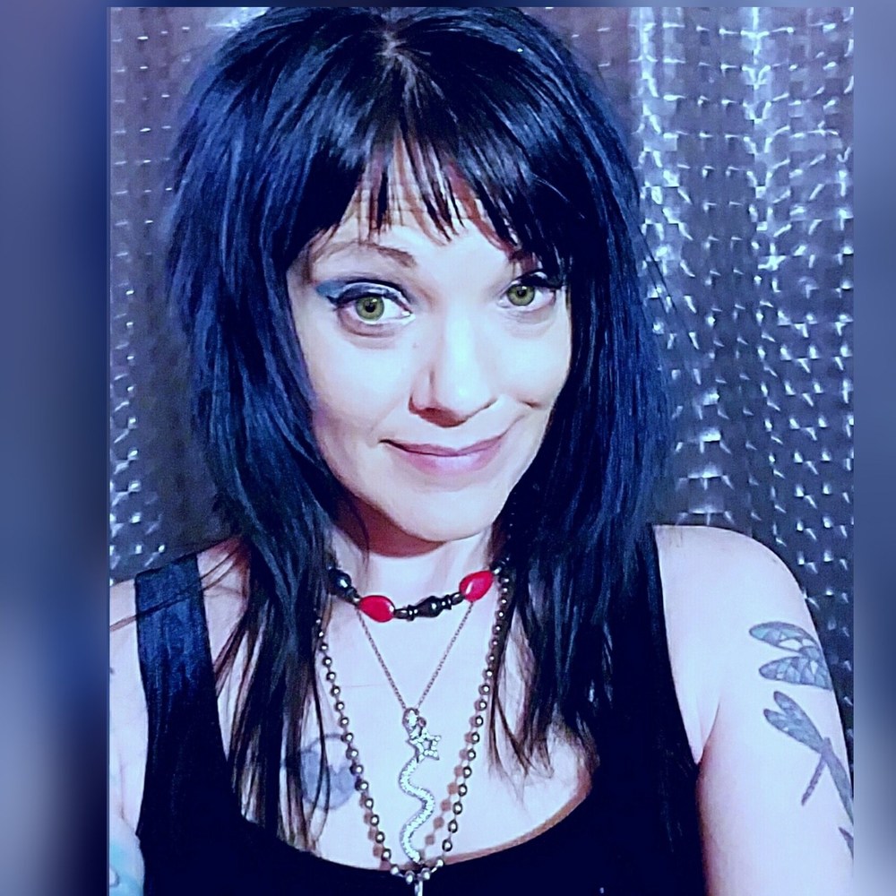 Meet your Posher, Rebecca